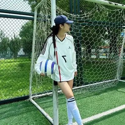 郝伟美